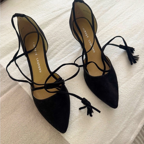 Suede pumps - Picture 1 of 2